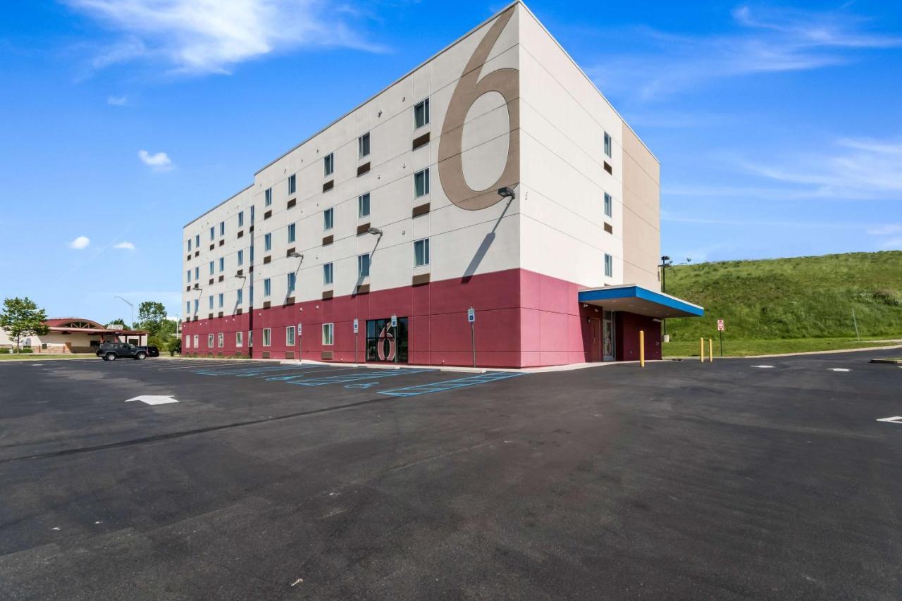 Motel 6 Wilkes Barre Arena Exterior foto